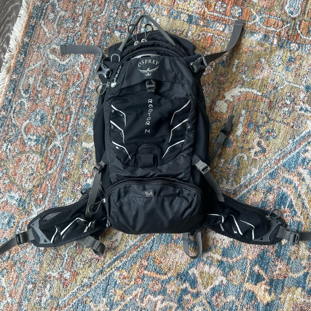 OSPREY Black Backpack